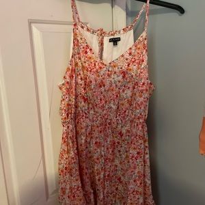 Super cute dress. Very stretchy and nice for a night out!